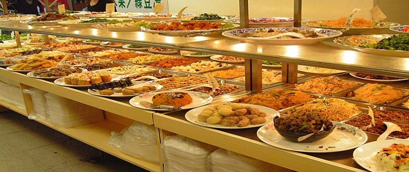 tiệc buffet tiết kiệm