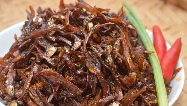 cá cơm chiên tỏi