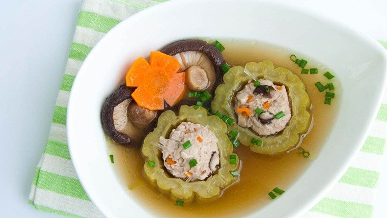 canh mướp đắng nhồi thịt