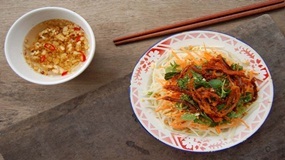 Nộm bò khô