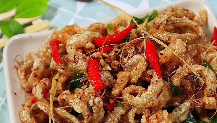 bi heo chien gion xoc muoi ot